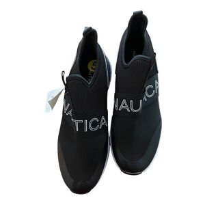NWT Nautica Women’s Size 5 Running Shoes